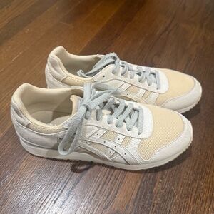 Asics Anthropologie Women’s GT-11 Sneakers Sz 8, Oatmeal and Cream.